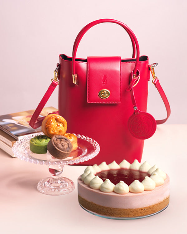 'The Moonstellation' Set (Red Bag) + Sweet Strawberry